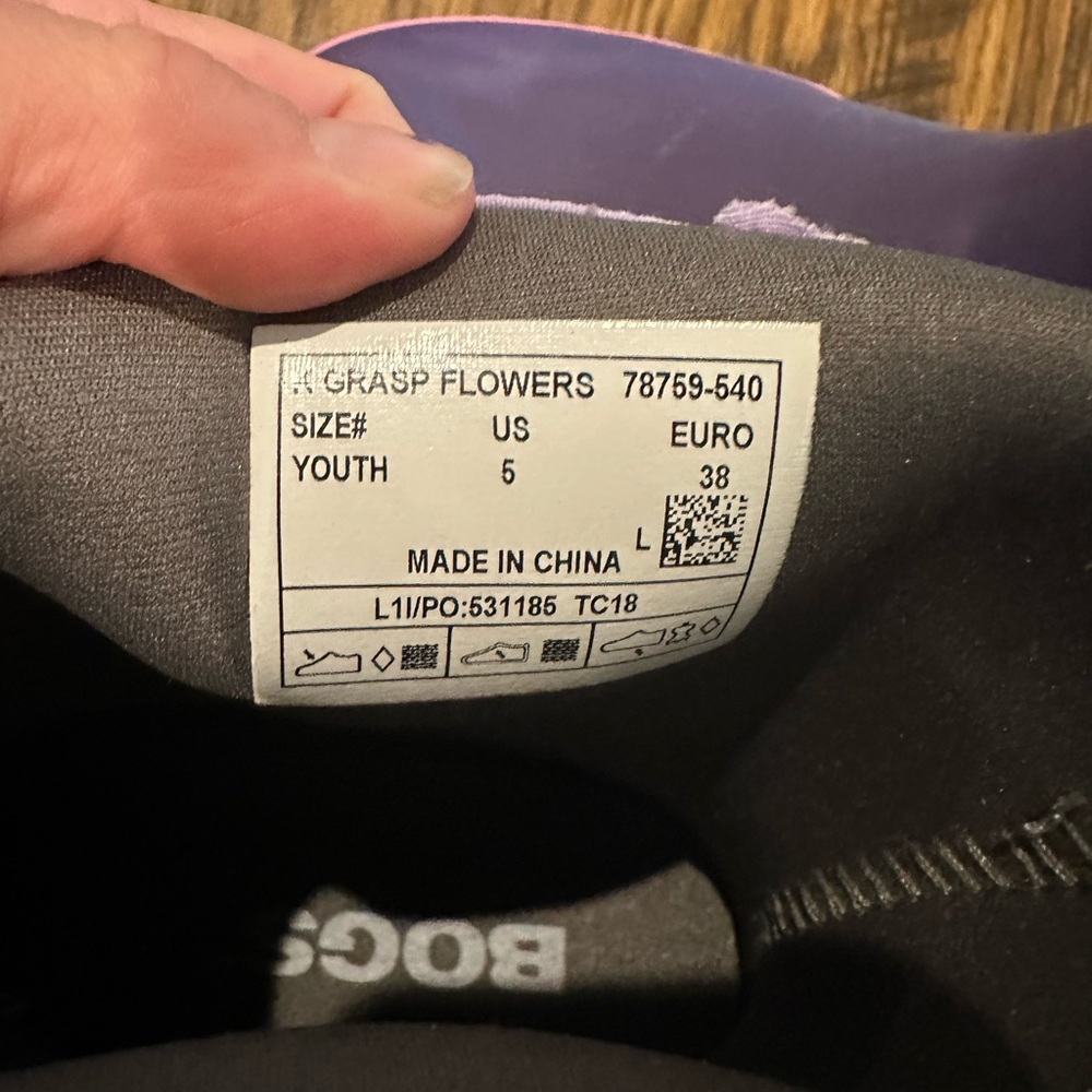 Youth Purple Flower Grasp Bogs Boots - Never worn